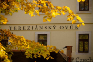 Tereziansky dvur ****