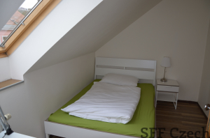 Fully furnished room for rent in shared apartment Prague 5