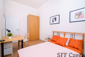 Furnished room to rent, Prague close to metro Florenc