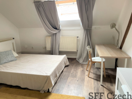 Furnished room in new attic flatshare Prague 2 -Nové město 